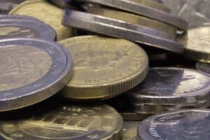 A messy pile of New Zealand coins.